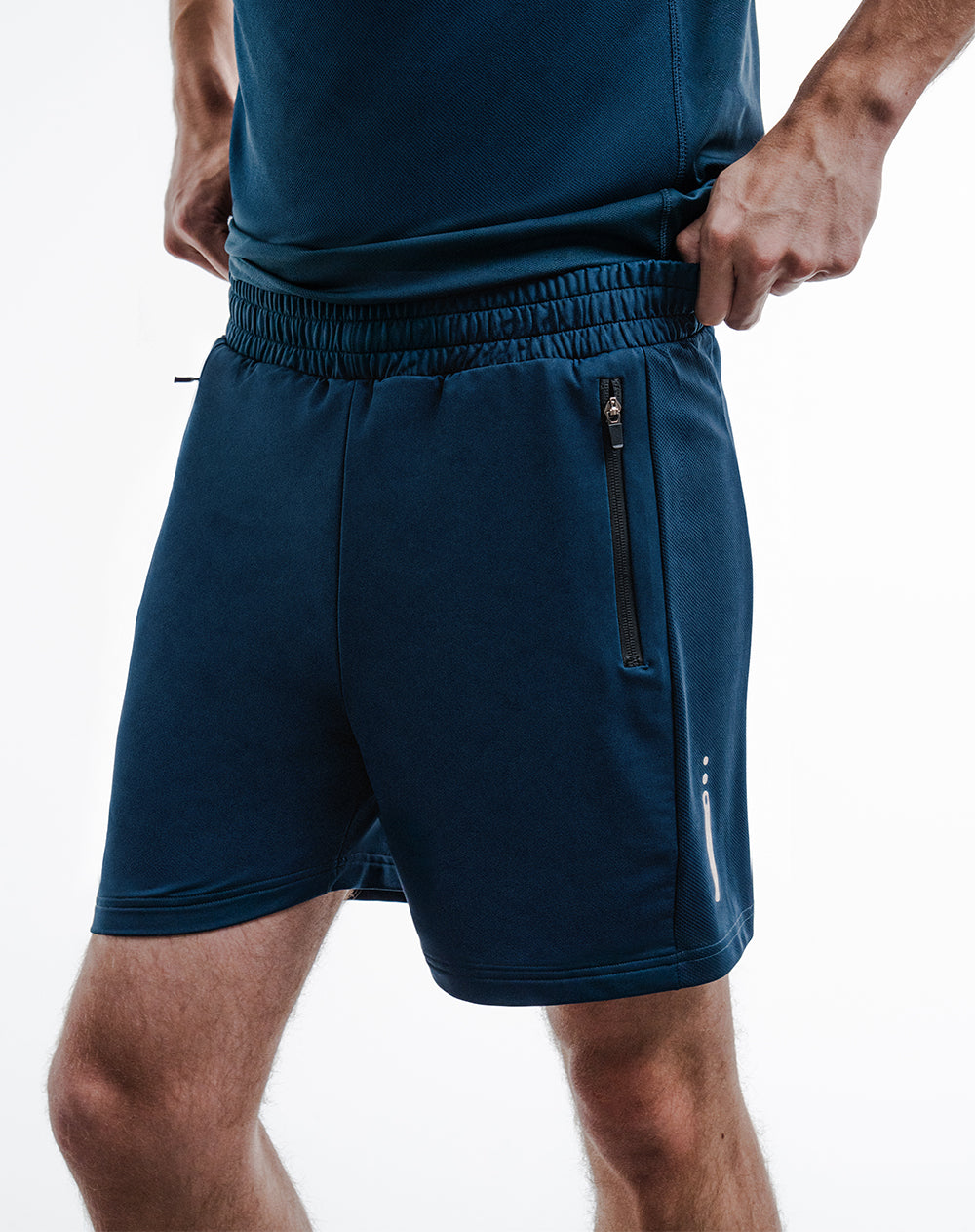 Pantaloneta deportiva control humedad azul hombre