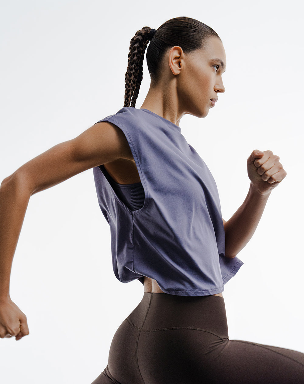 Camiseta deportiva transpirable morada mujer