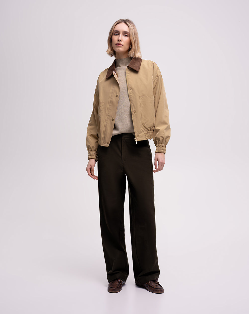 Pantalón wide leg tiro alto drill café mujer