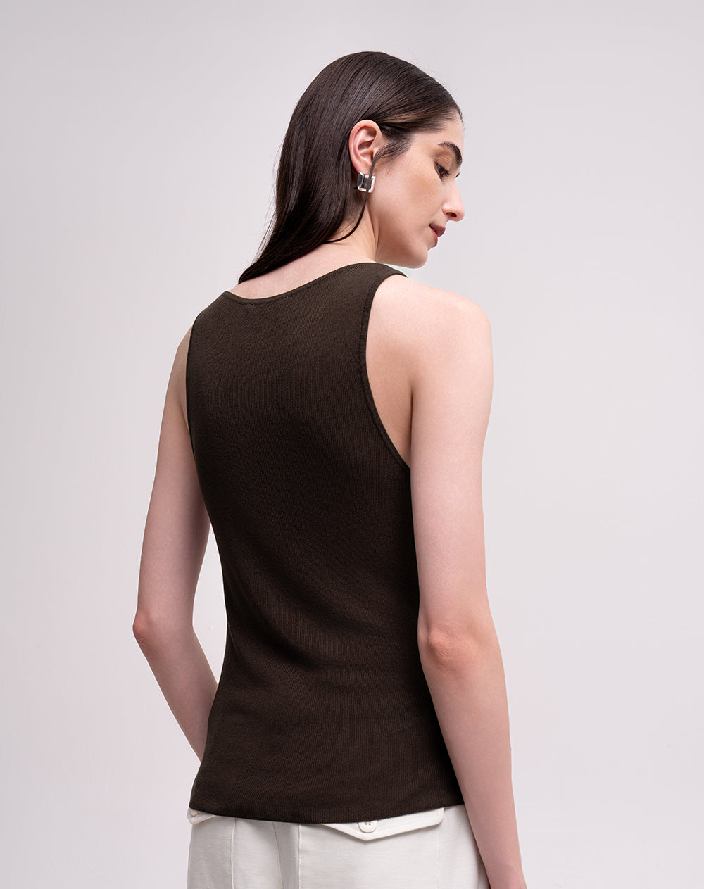 Camiseta slim en tejido de punto café mujer