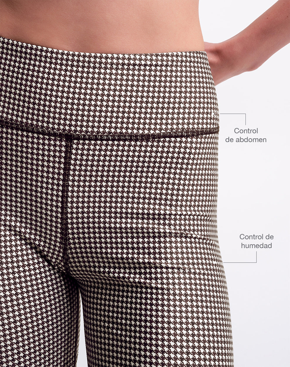 Short deportivo habano estampado mujer
