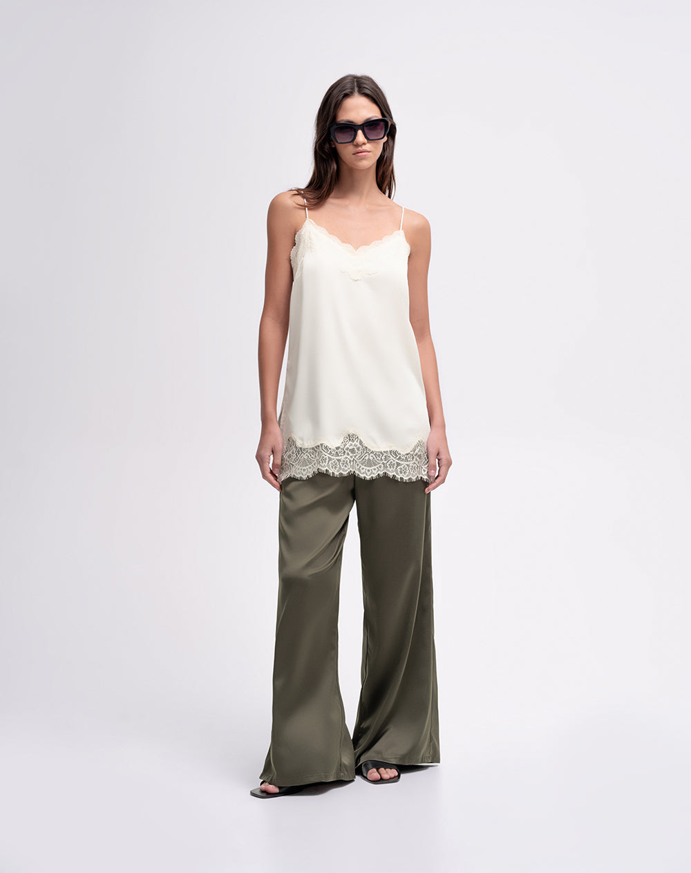 Blusa tipo satín vainilla mujer