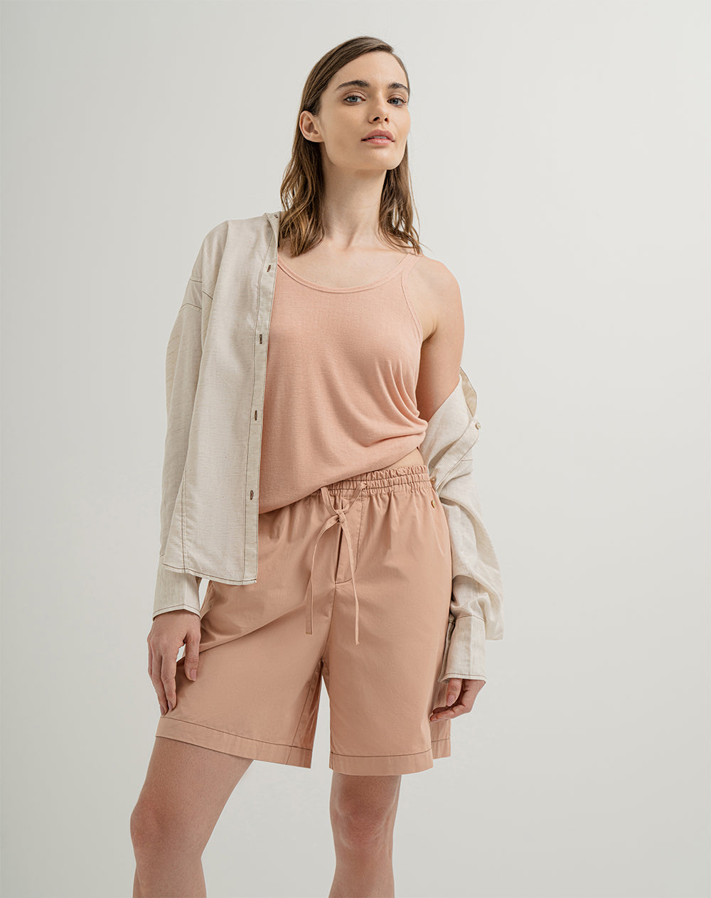 Short en algodón tiro alto café mujer