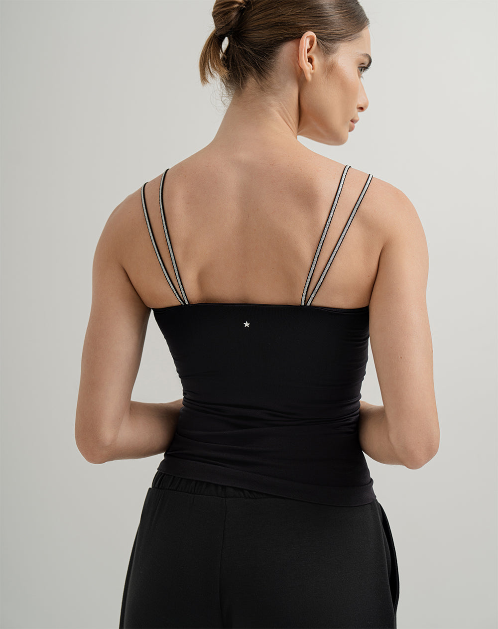Camisilla seamless negra mujer