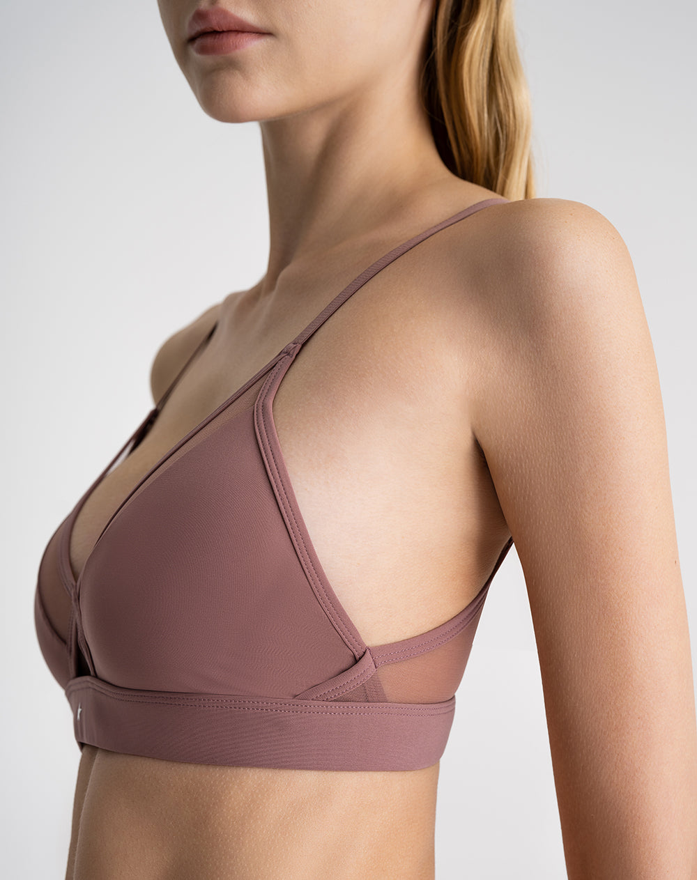 Top en tiras delgadas soporte medio palo rosa