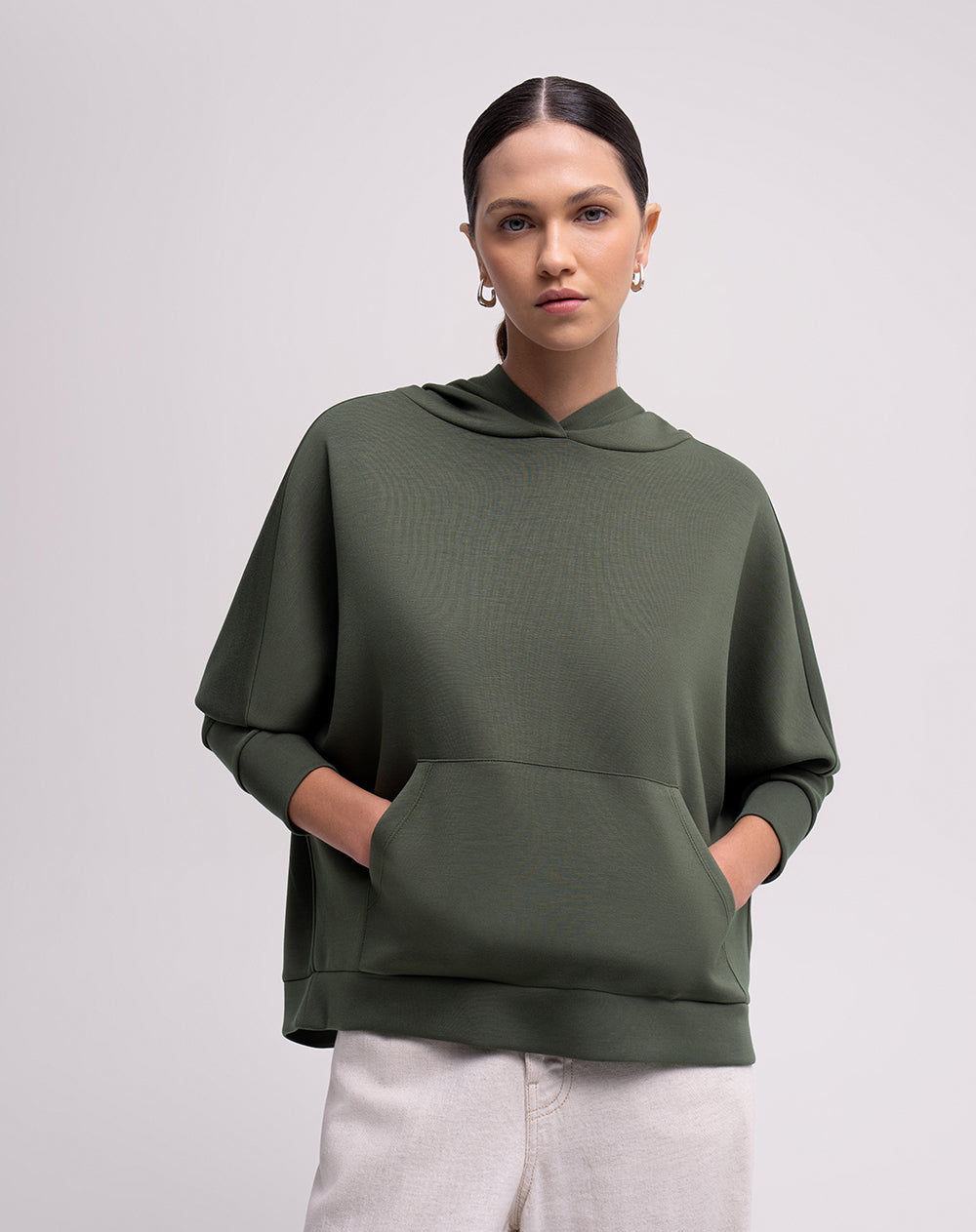 Buzo confort tipo hoddie tacto suave verde mujer