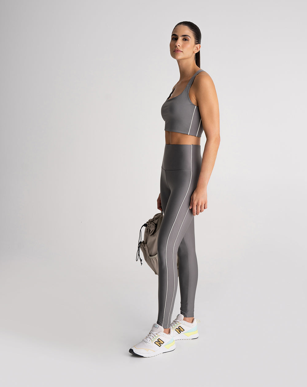 Legging deportivo tiro alto control abdomen gris mujer
