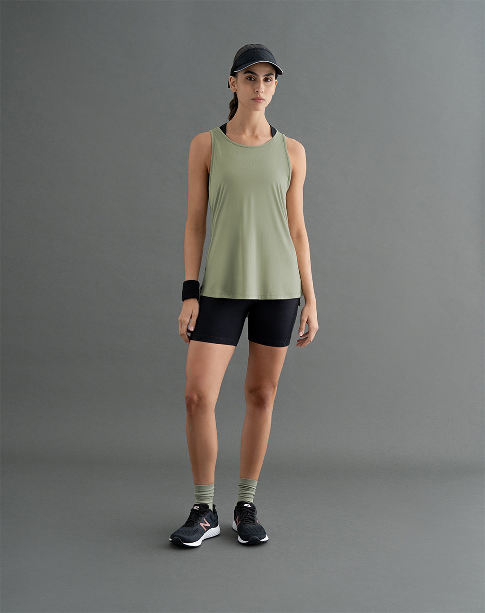 Camiseta esqueleto deportiva mujer abierta en espalda verde