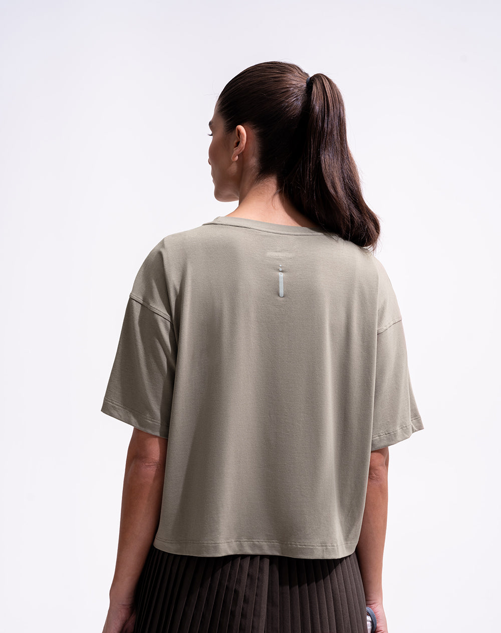 Camiseta deportiva tacto frío café mujer