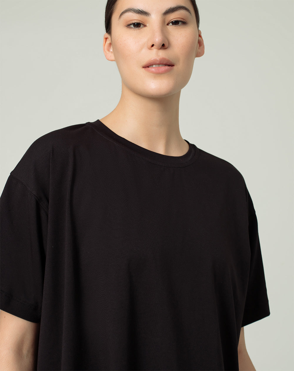 Camiseta deportiva mujer tacto suave negra