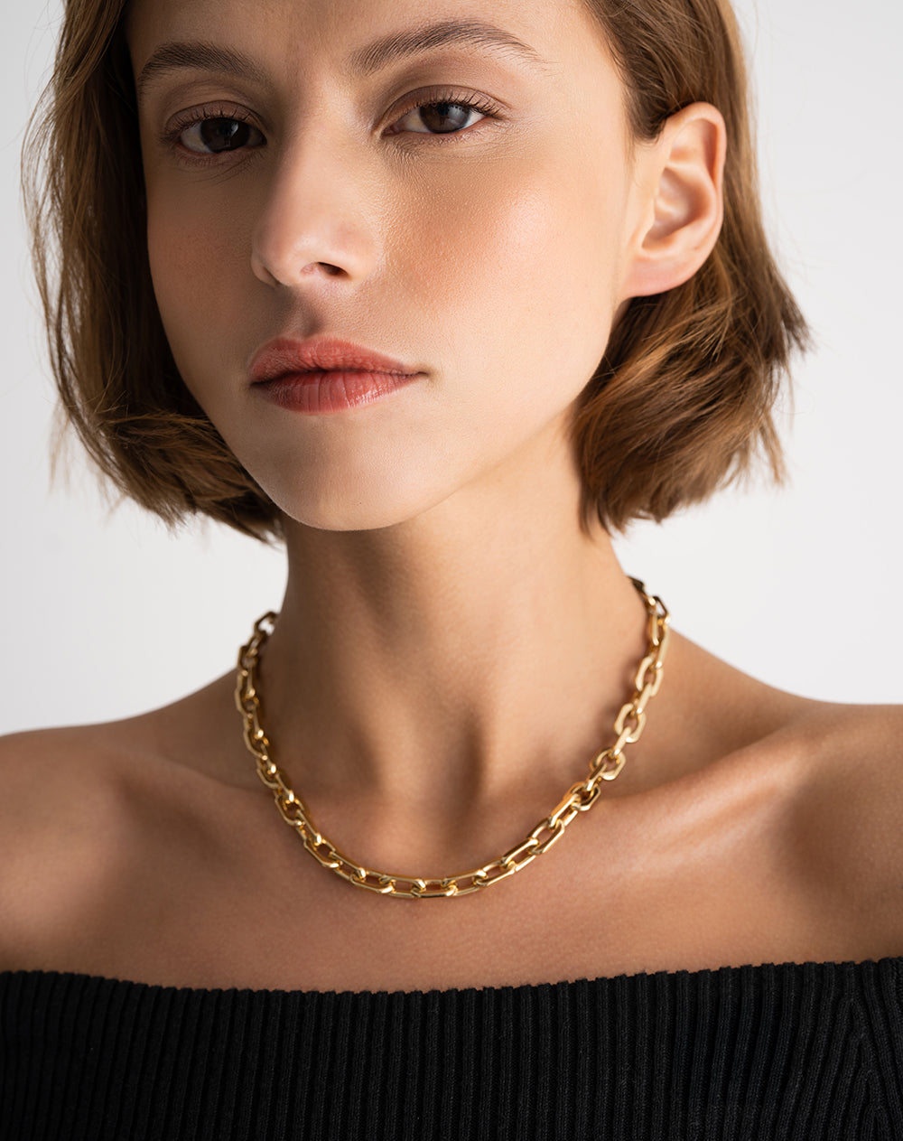 Collar dorado tipo cadena