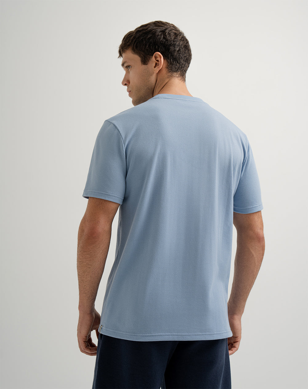 Camiseta regular algodón azul calro hombre