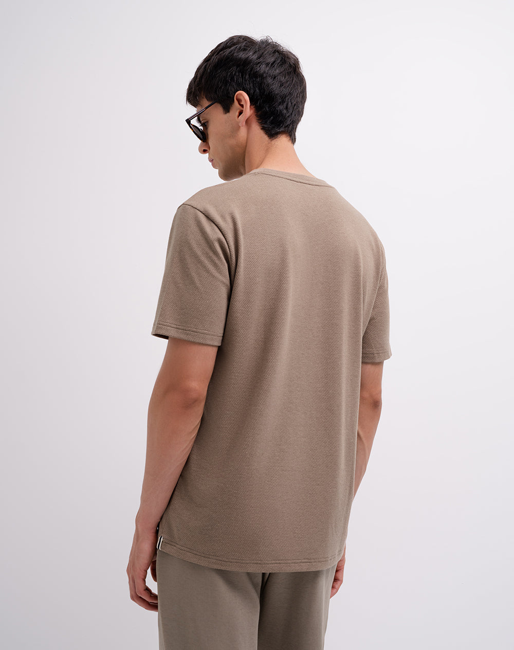 Camiseta regular algodón café hombre