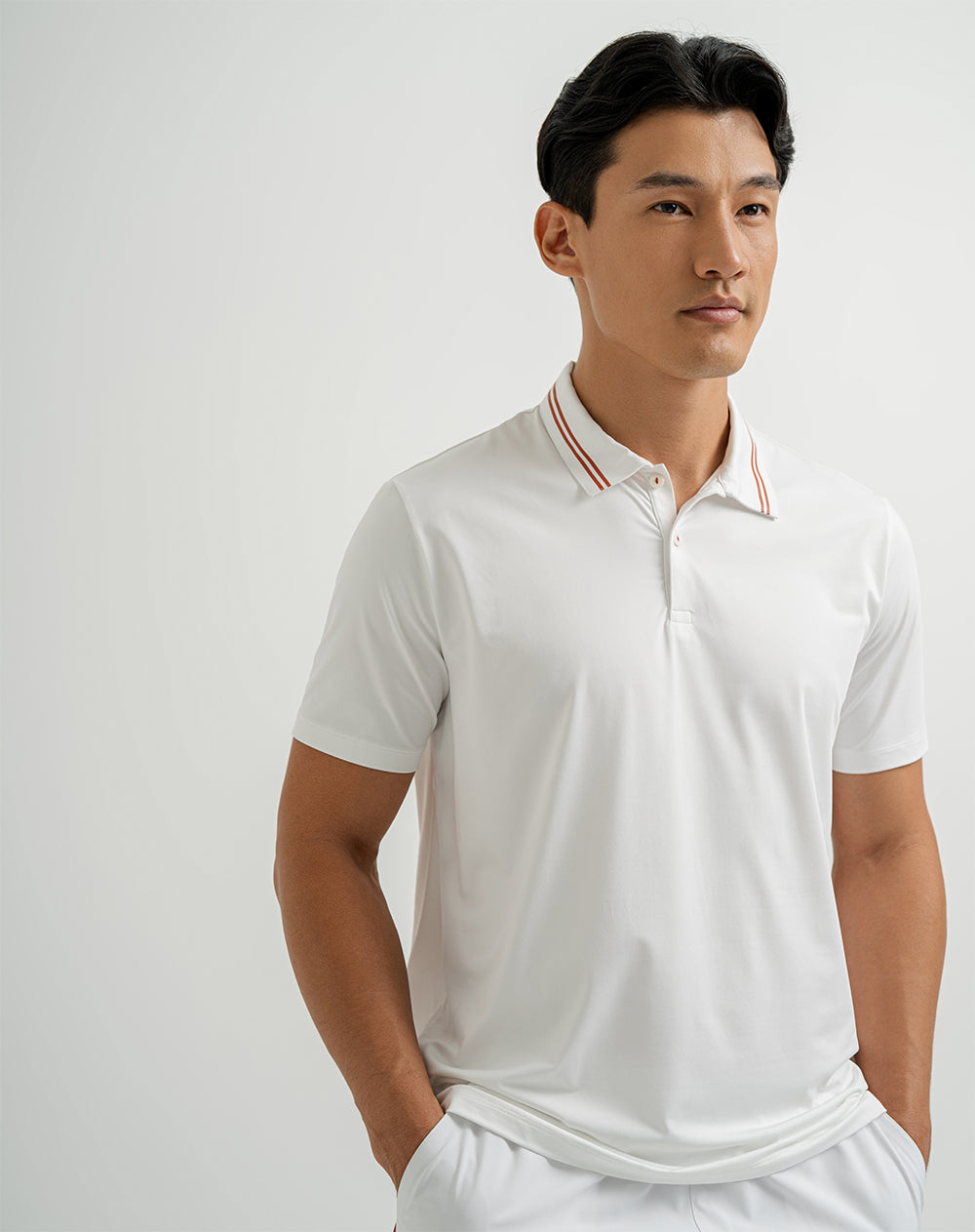 Polo deportiva hombre control humedad blanco
