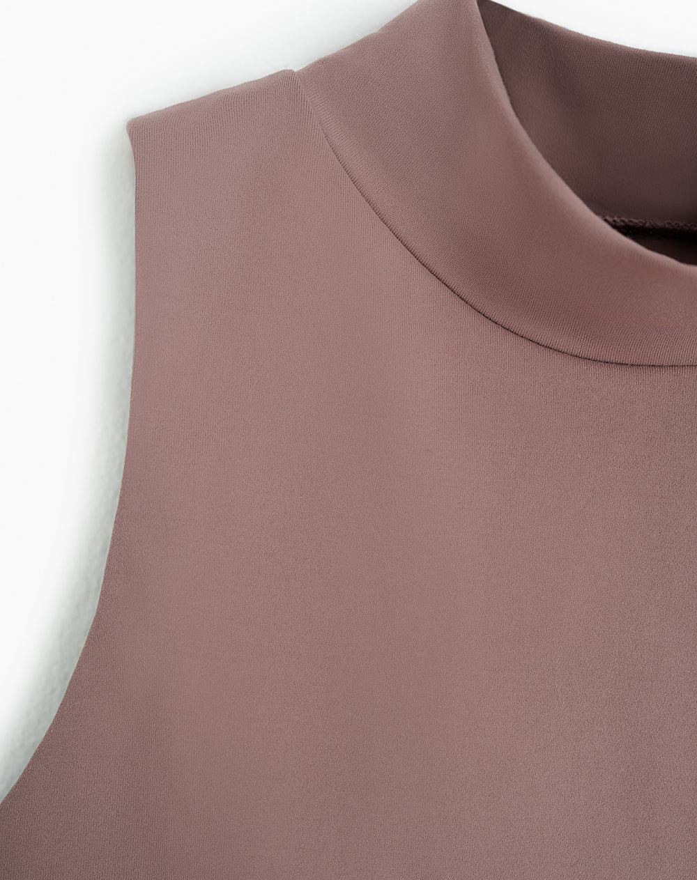 Crop top deportivo soporte alto control de humedad palo rosa