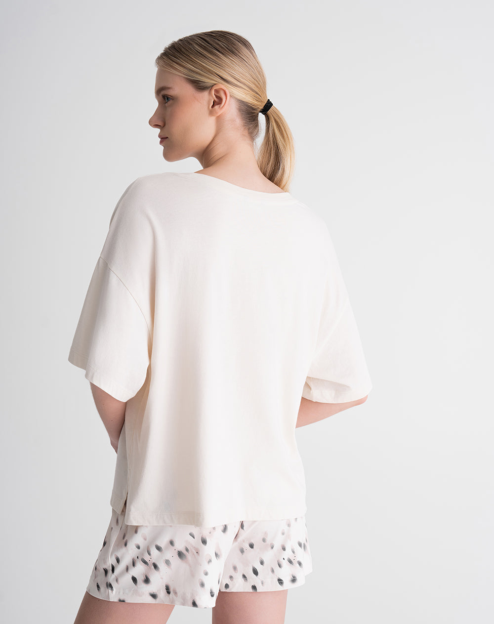 Camiseta algodón modal holgada avena mujer