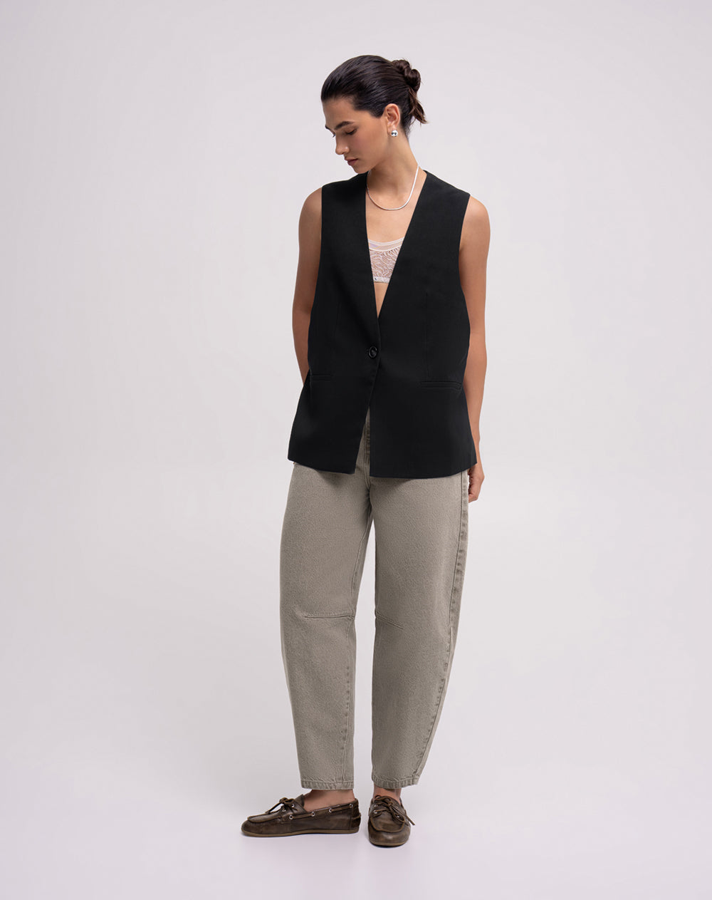 Jean fit tiro alto denim gris