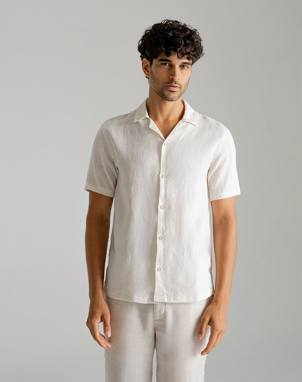 Camisa manga corta regular lino habano hombre