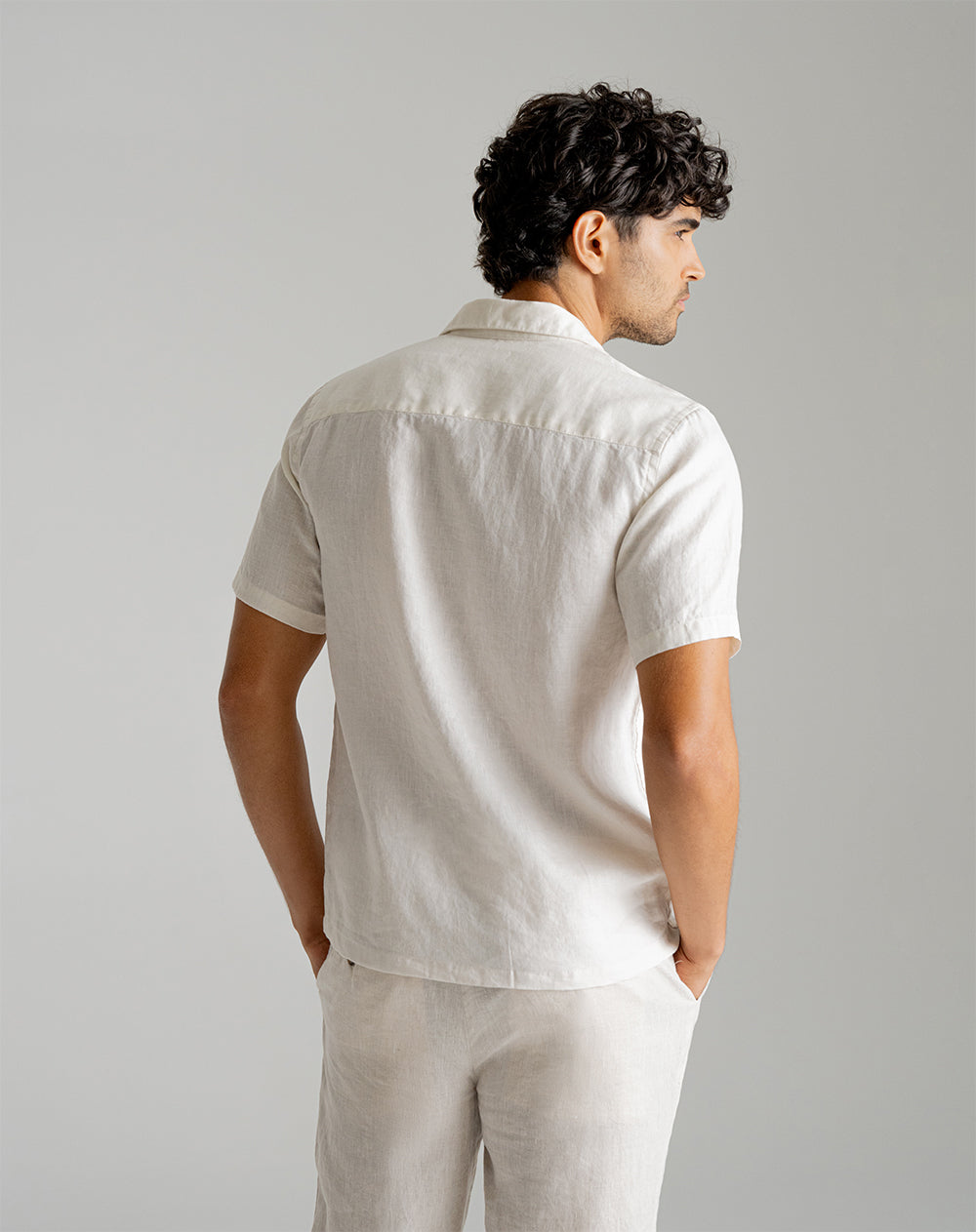 Camisa manga corta regular lino habano hombre