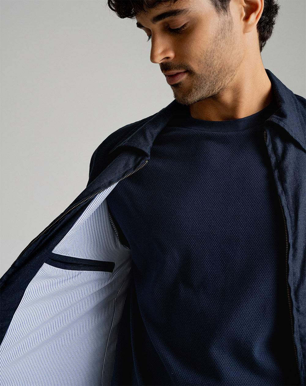 Chaqueta regular azul hombre