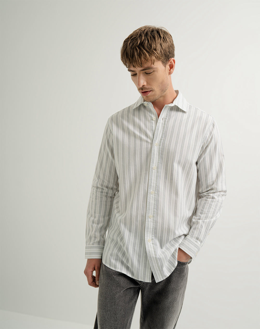 Camisa manga larga regular algodón blanca hombre