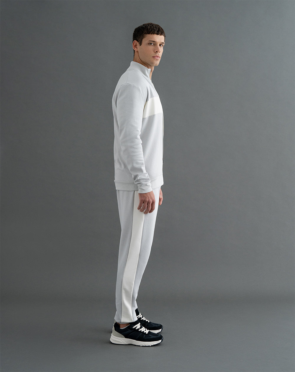 Jogger algodón regular gris hombre