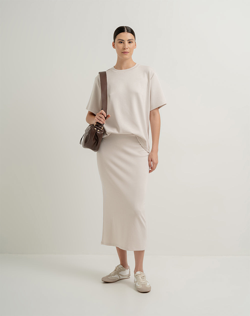 Falda midi tiro alto habano mujer