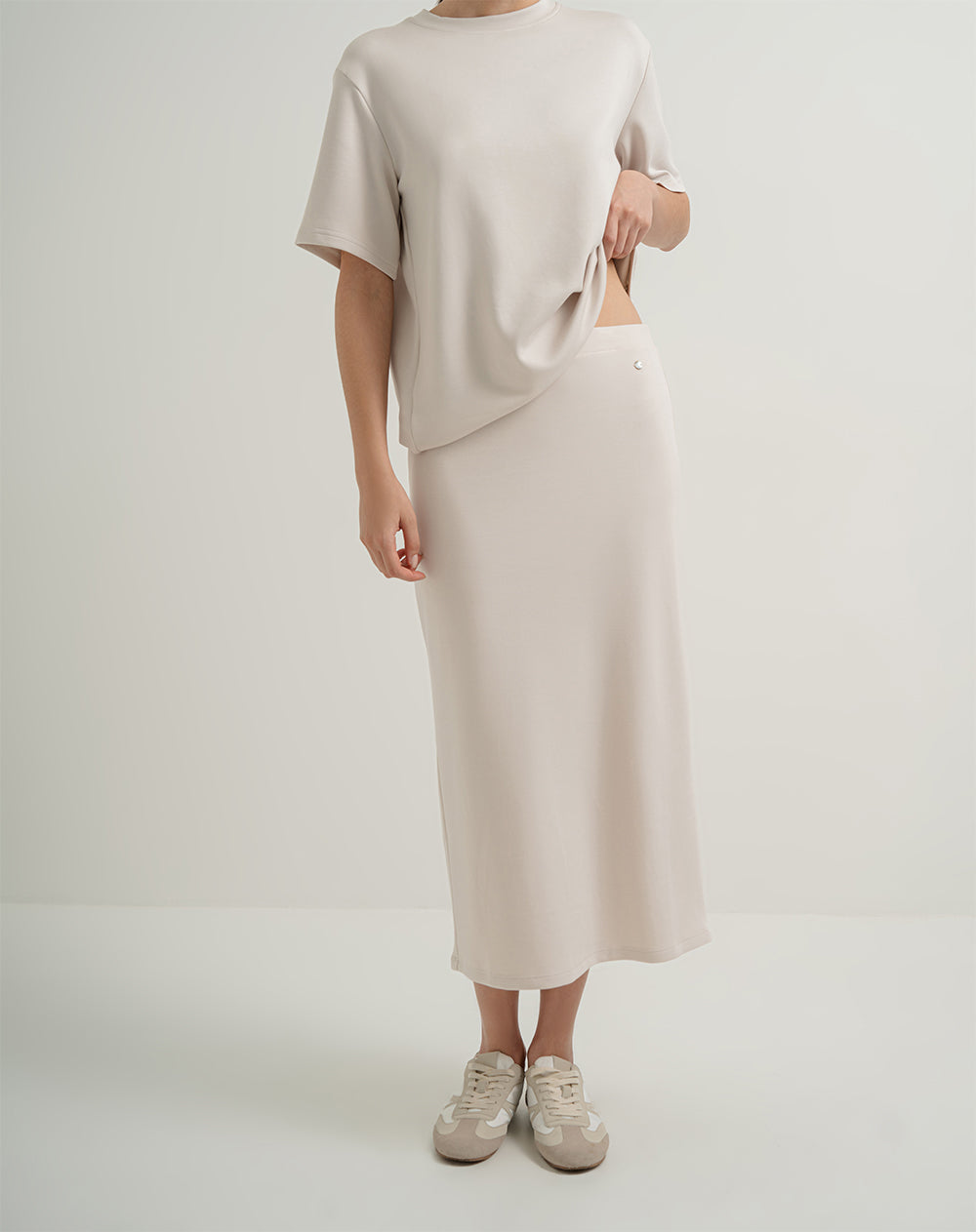 Falda midi tiro alto habano mujer