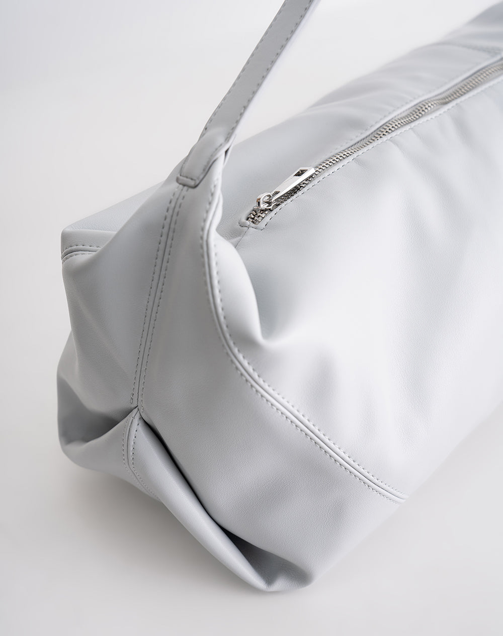 Bolso slouchy azul mujer