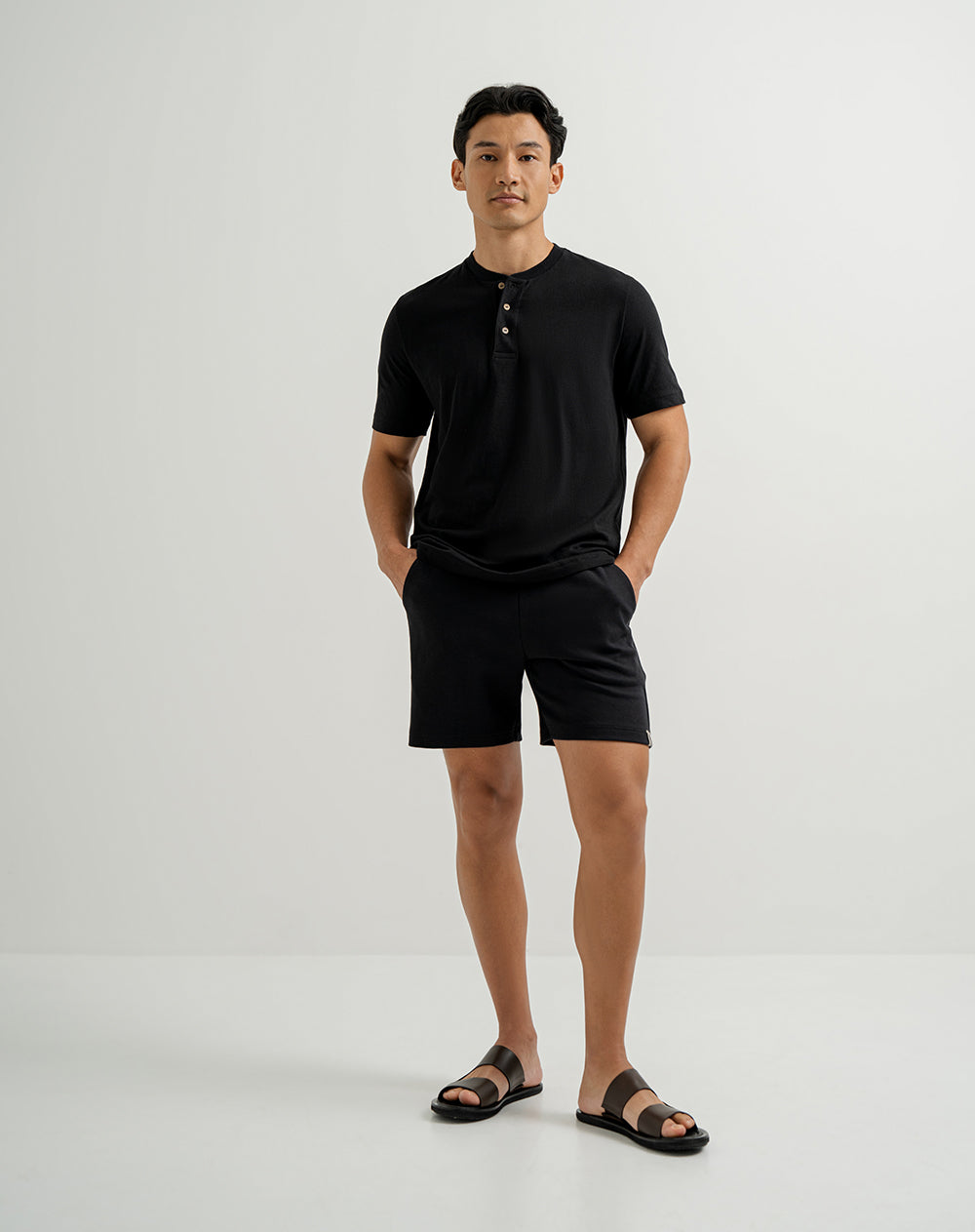 Camiseta regular algodón negra hombre