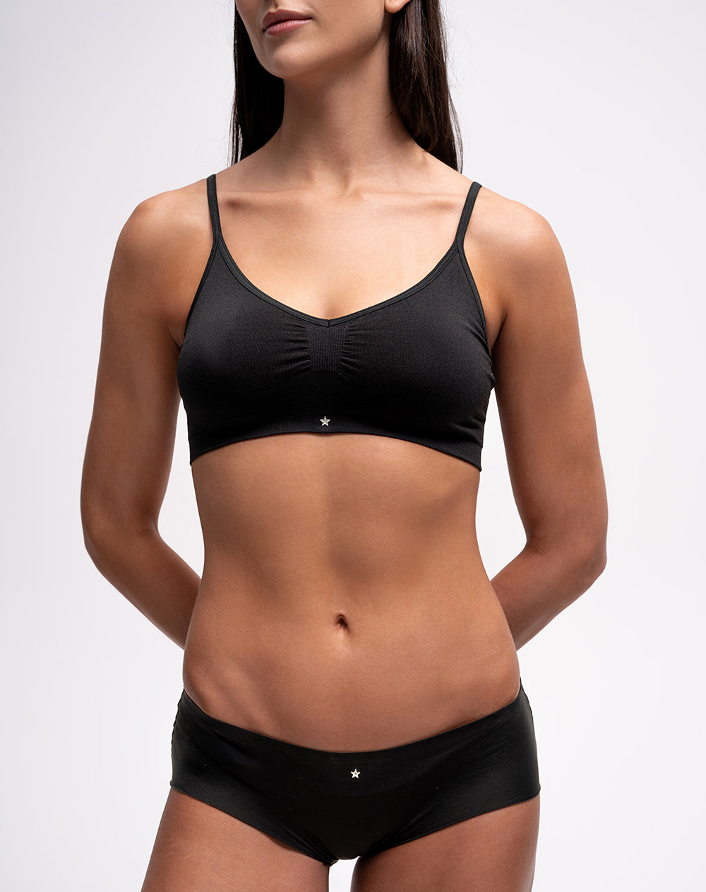 Top en tiras delgadas soporte medio negro