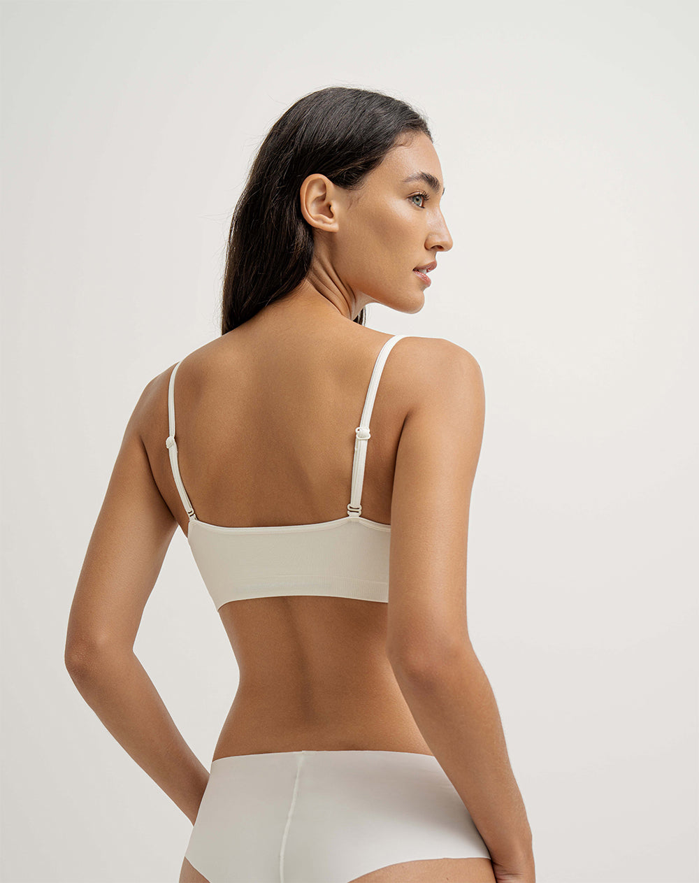 Top soporte ligero seamless copas removibles vainilla