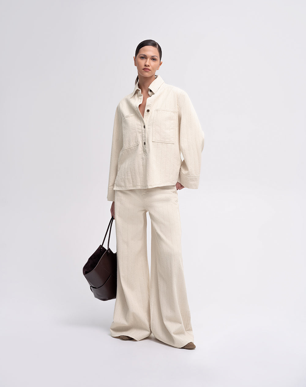 Camisa manga larga oversize con textura habano