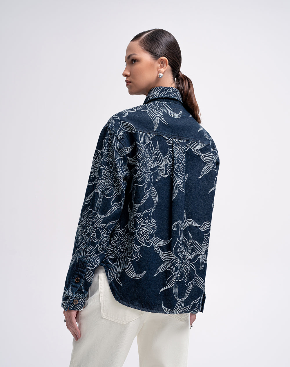 Camisa manga larga bordada indigo oscuro mujer