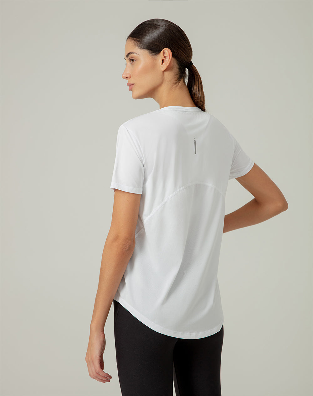 Camiseta deportiva control humedad blanca mujer