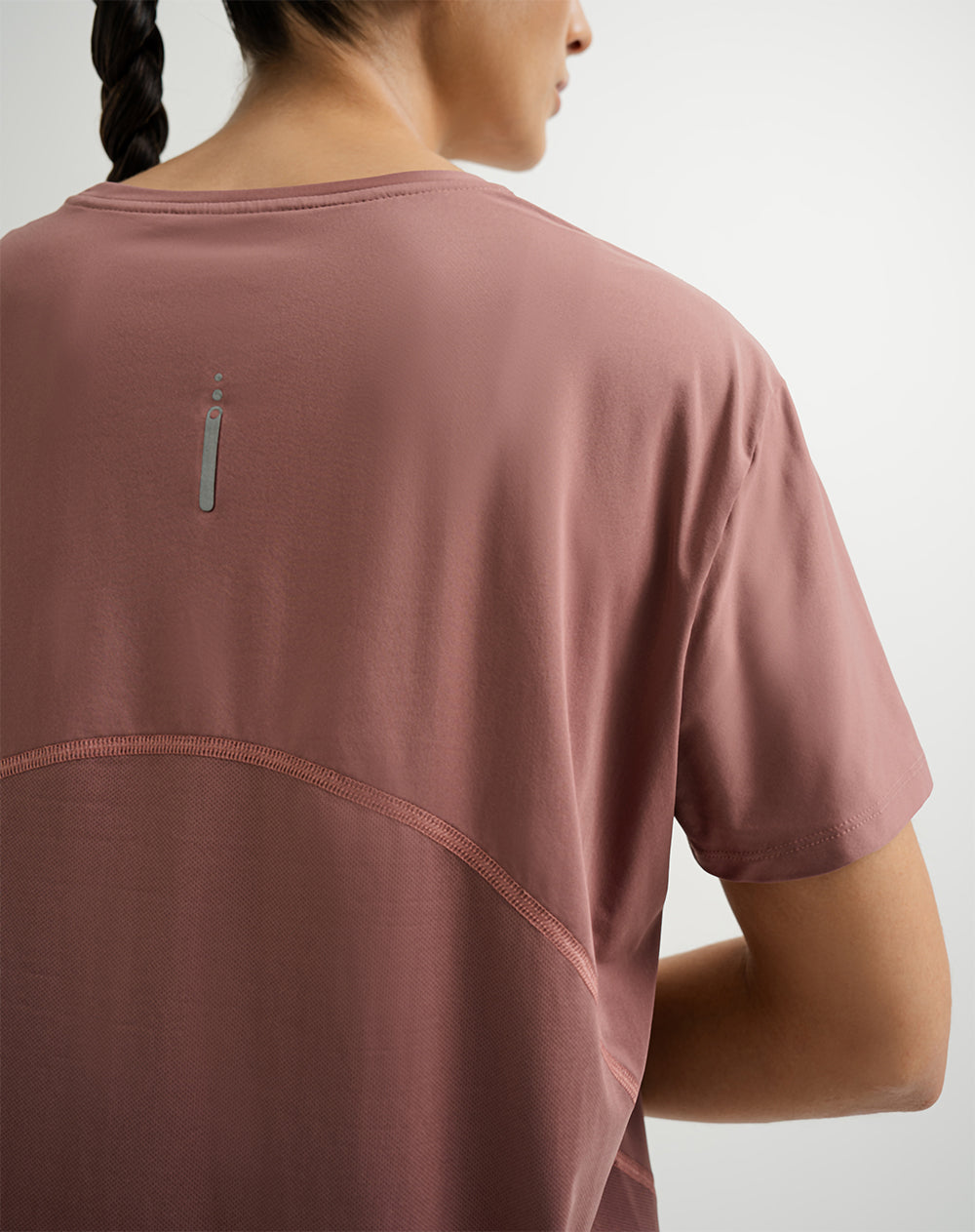 Camiseta deportiva mujer control humedad palo de rosa