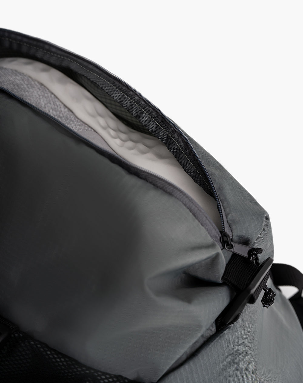 Morral unisex tiras ajustables gris