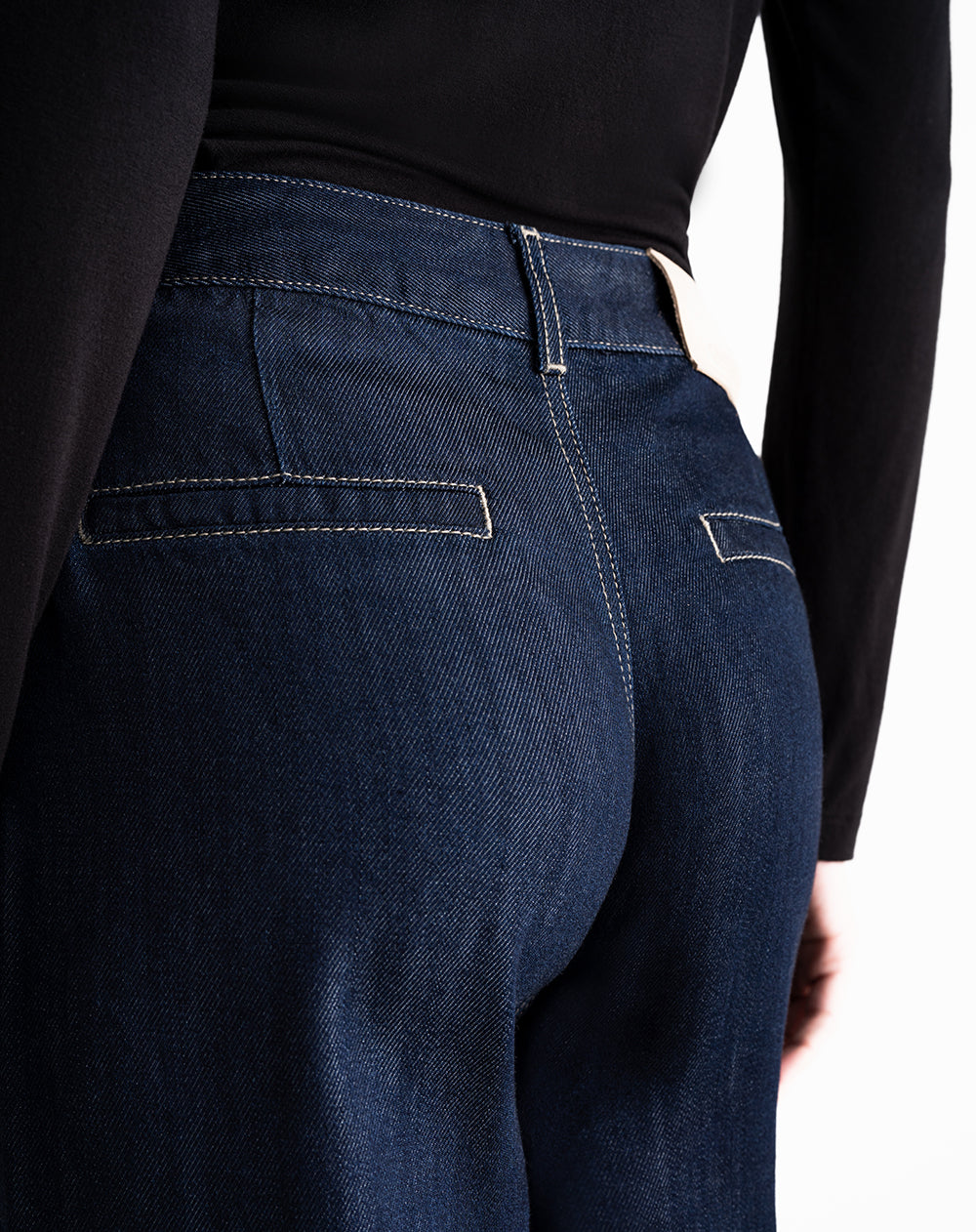 Jean recto tiro alto índigo oscuro mujer