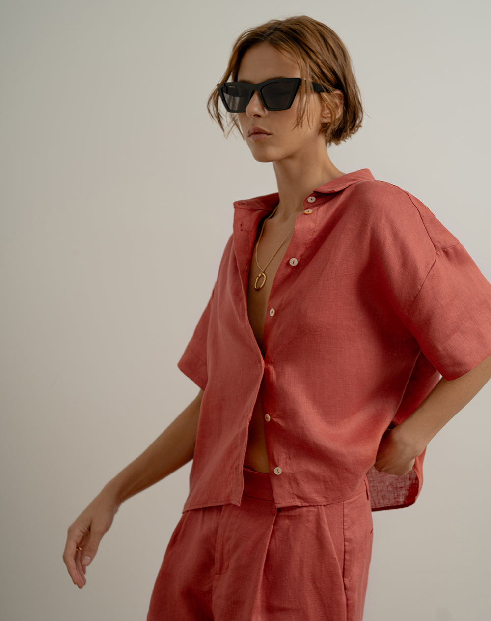 Camisa manga corta oversize lino terracota mujer