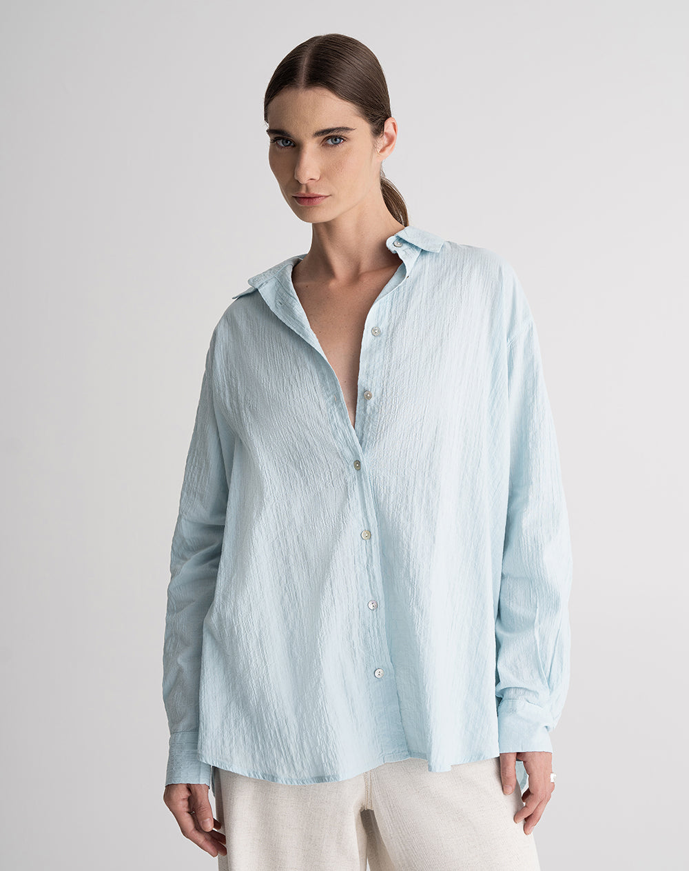 Camisa manga larga oversize efecto arrugado azul mujer