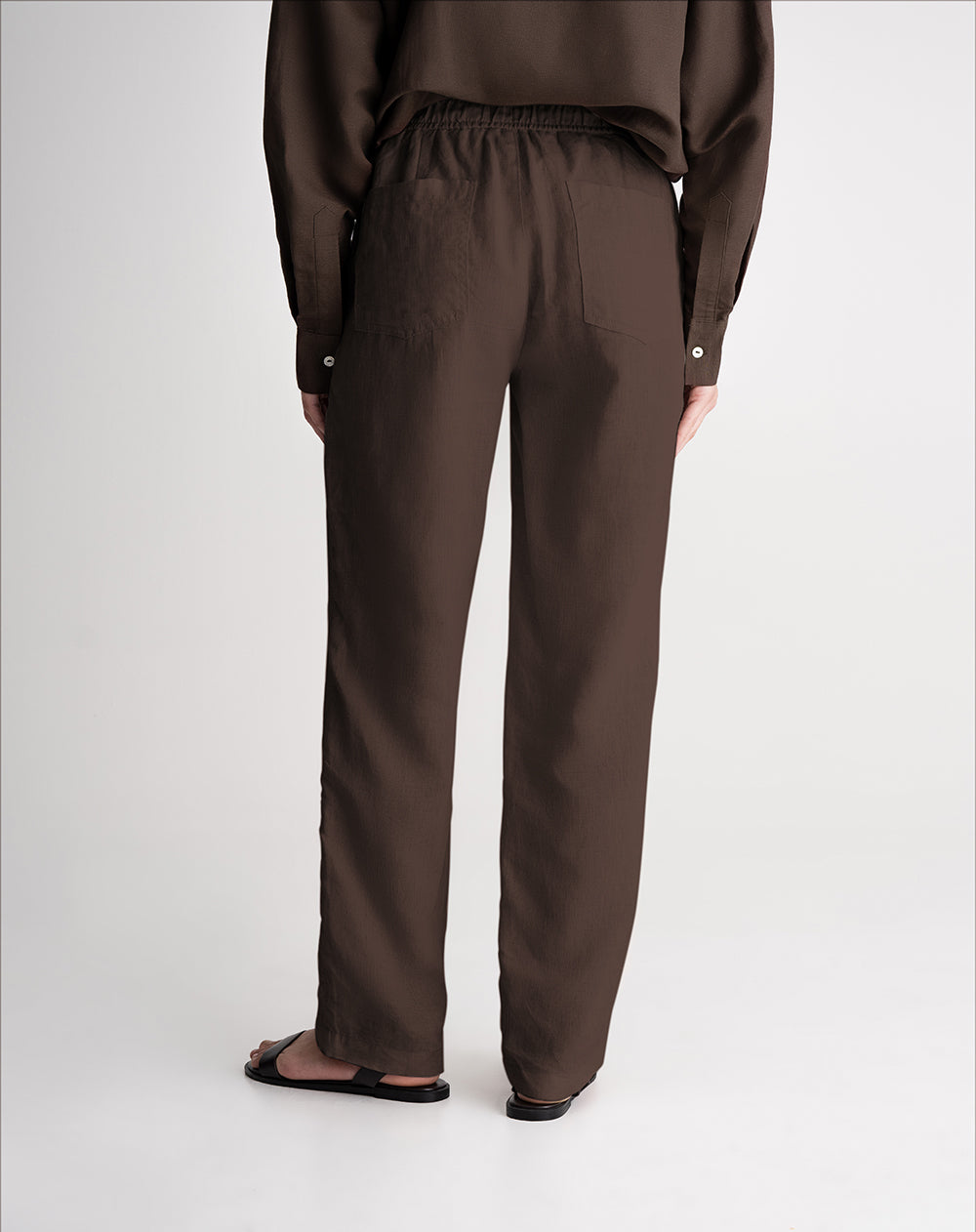 Pantalón recto tiro lino café mujer