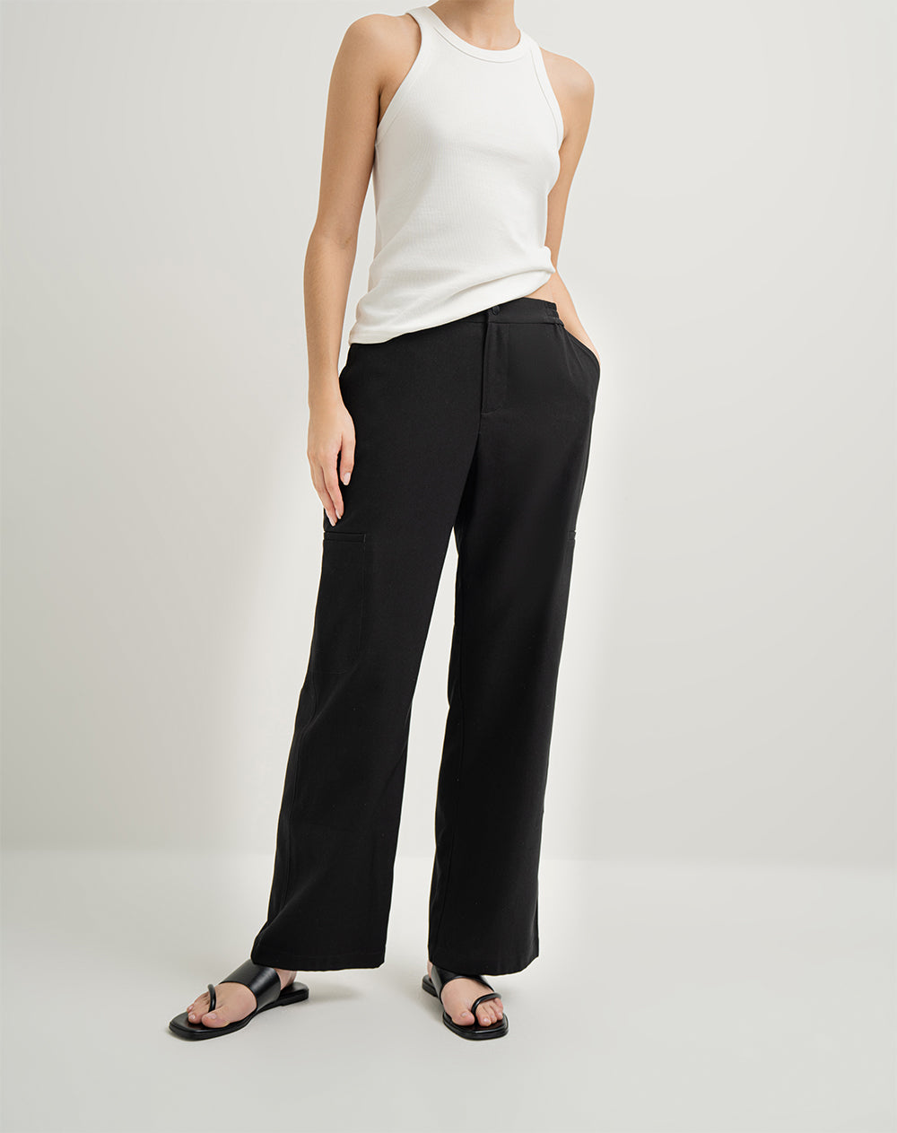 Pantalón recto tiro alto negro mujer