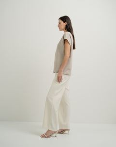 Pantalón recto tiro medio vainilla mujer