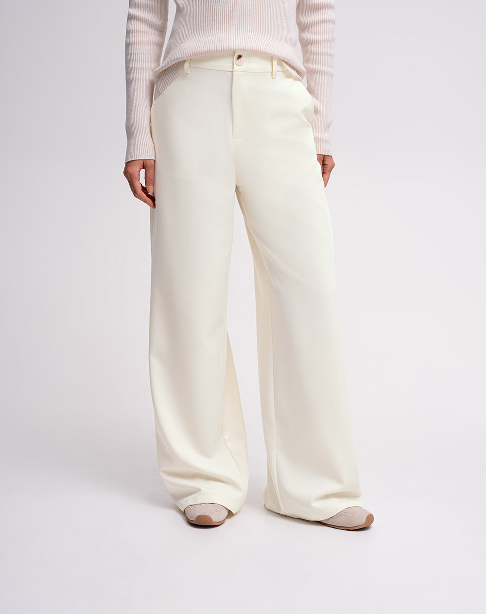 Pantalón recto tiro alto crema mujer