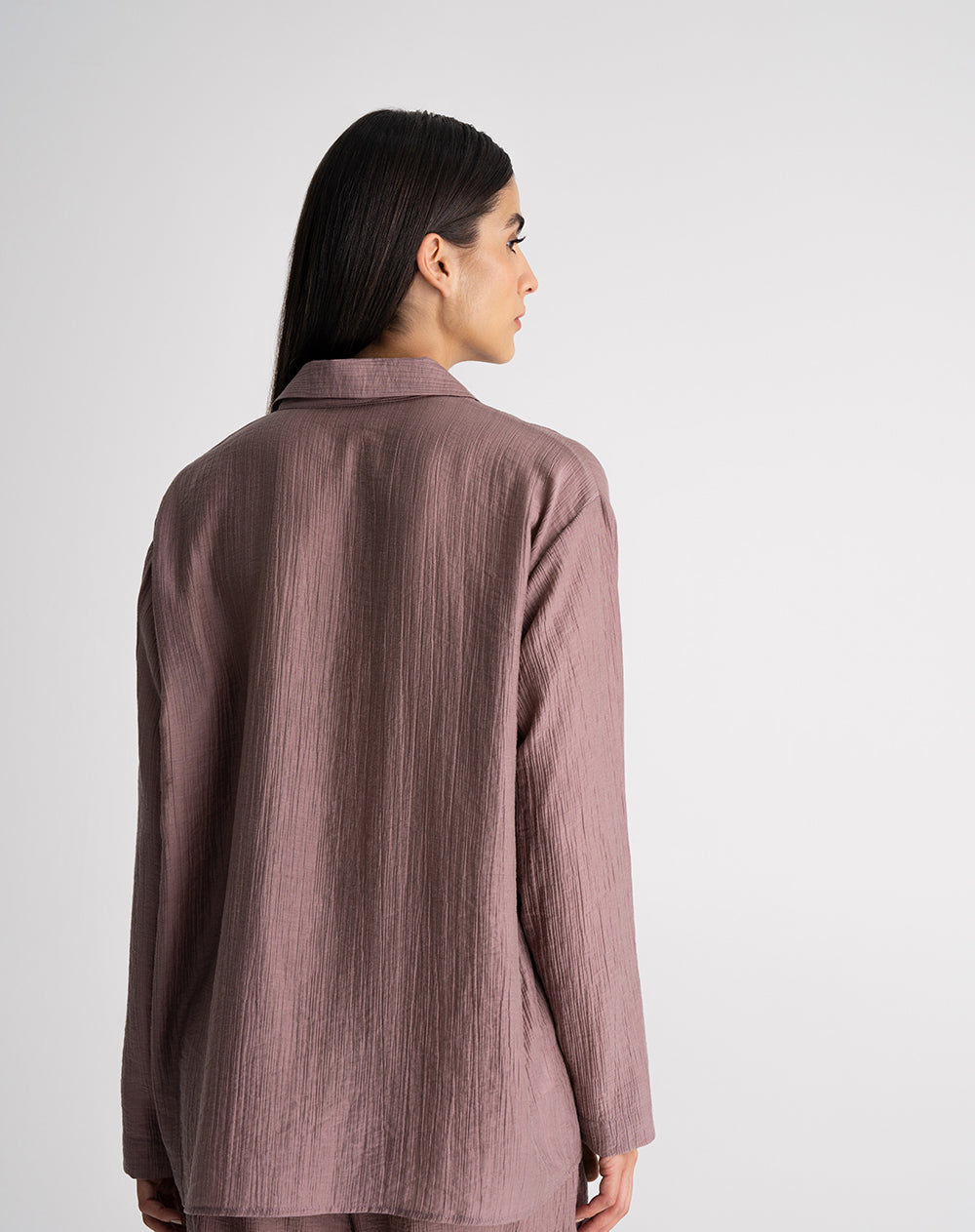 Camisa manga larga satín efecto arrugado palo rosa mujer