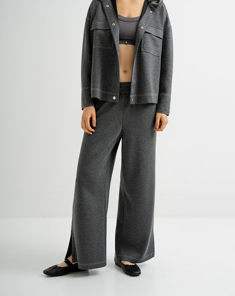 Pantalón tiro medio gris mujer