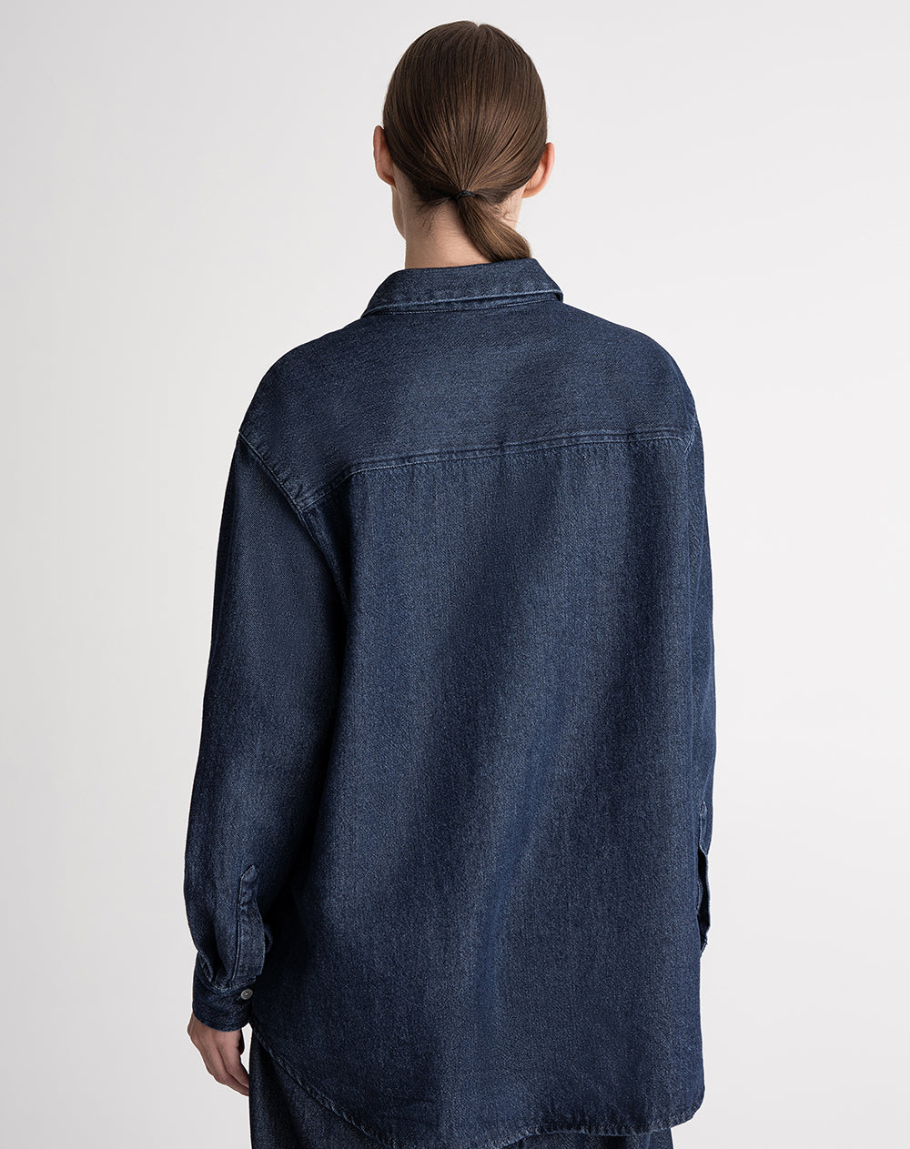 Camisa manga larga oversize denim azul oscuro mujer