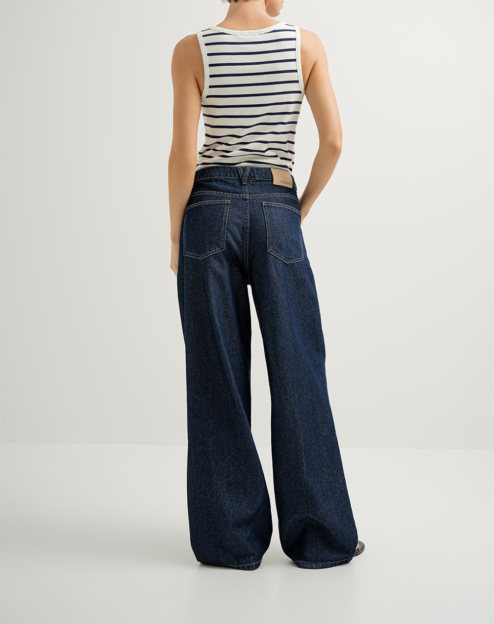 Jean wide leg tiro alto índigo oscuro mujer