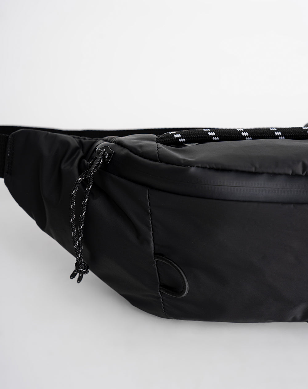Riñonera deportiva negra