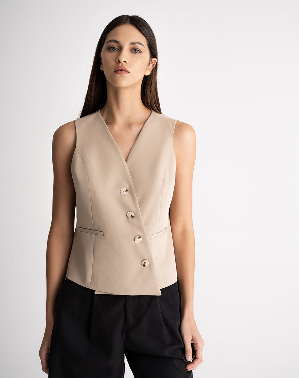 Chaleco loose fit sin capucha khaki